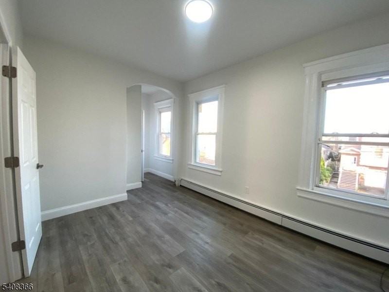 223 John St - Photo 2 of 6