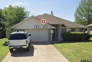 featured image of 211 Ash Dr