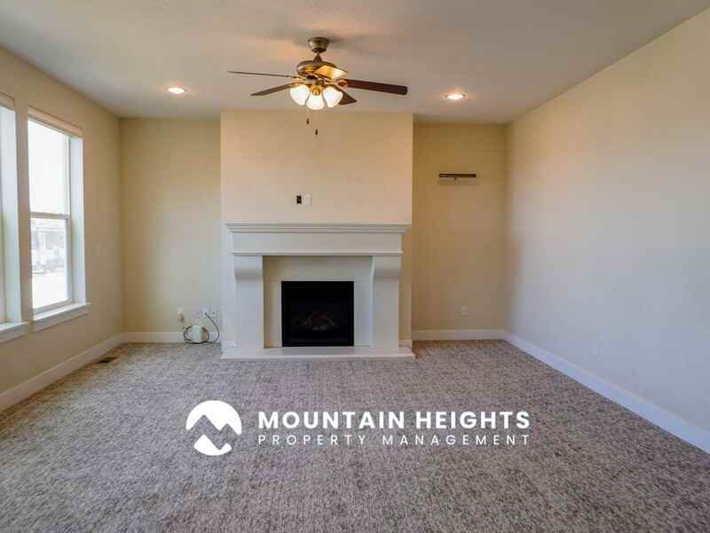 2274 Southeast - Photo 5 of 50