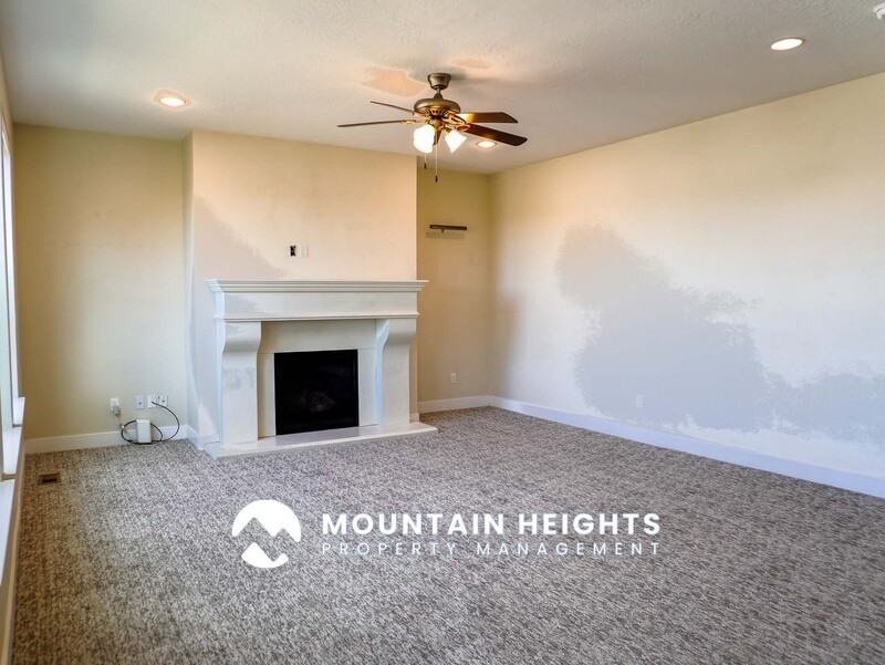 2274 Southeast - Photo 6 of 50