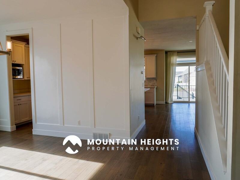 2274 Southeast - Photo 7 of 50