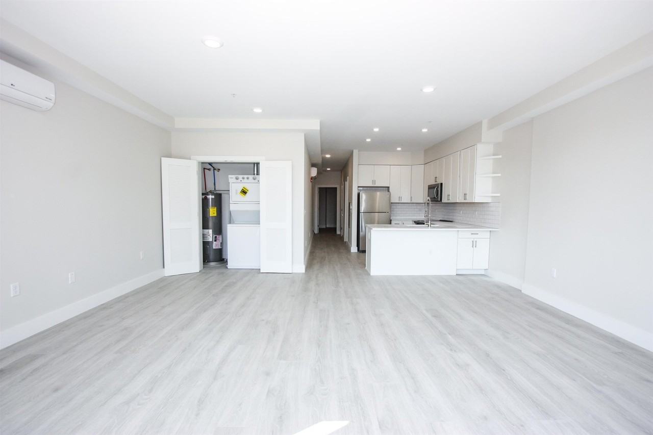 141 Newark Ave #3S - Photo 4 of 16