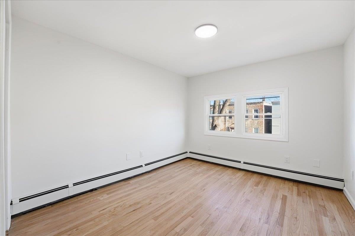 212 Seaview Ave #1 - Photo 7 of 24