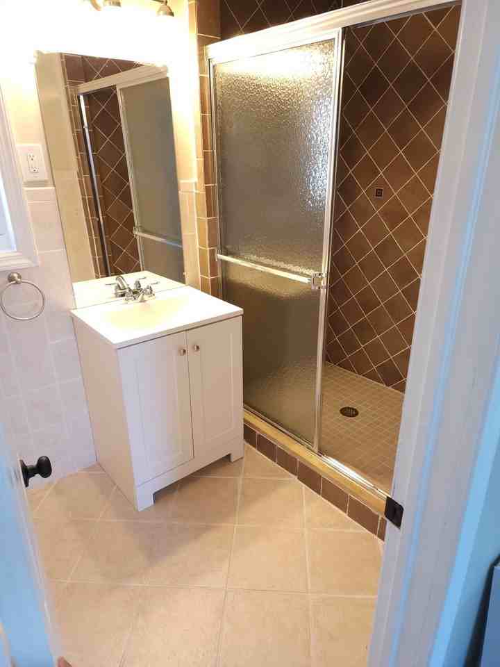 21 Avenue D #2 - Photo 3 of 7