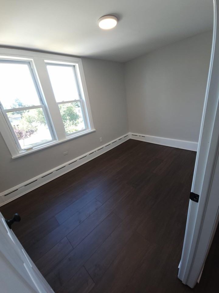 21 Avenue D #2 - Photo 6 of 7