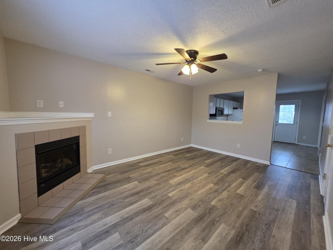 809 Timberlake Trl - Photo 2 of 10