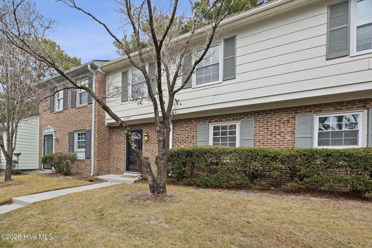 4905 Pompano Ct - Photo 2 of 31