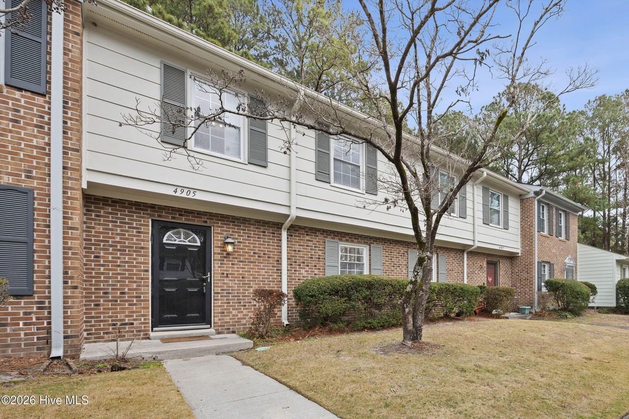 4905 Pompano Ct - Photo 3 of 31