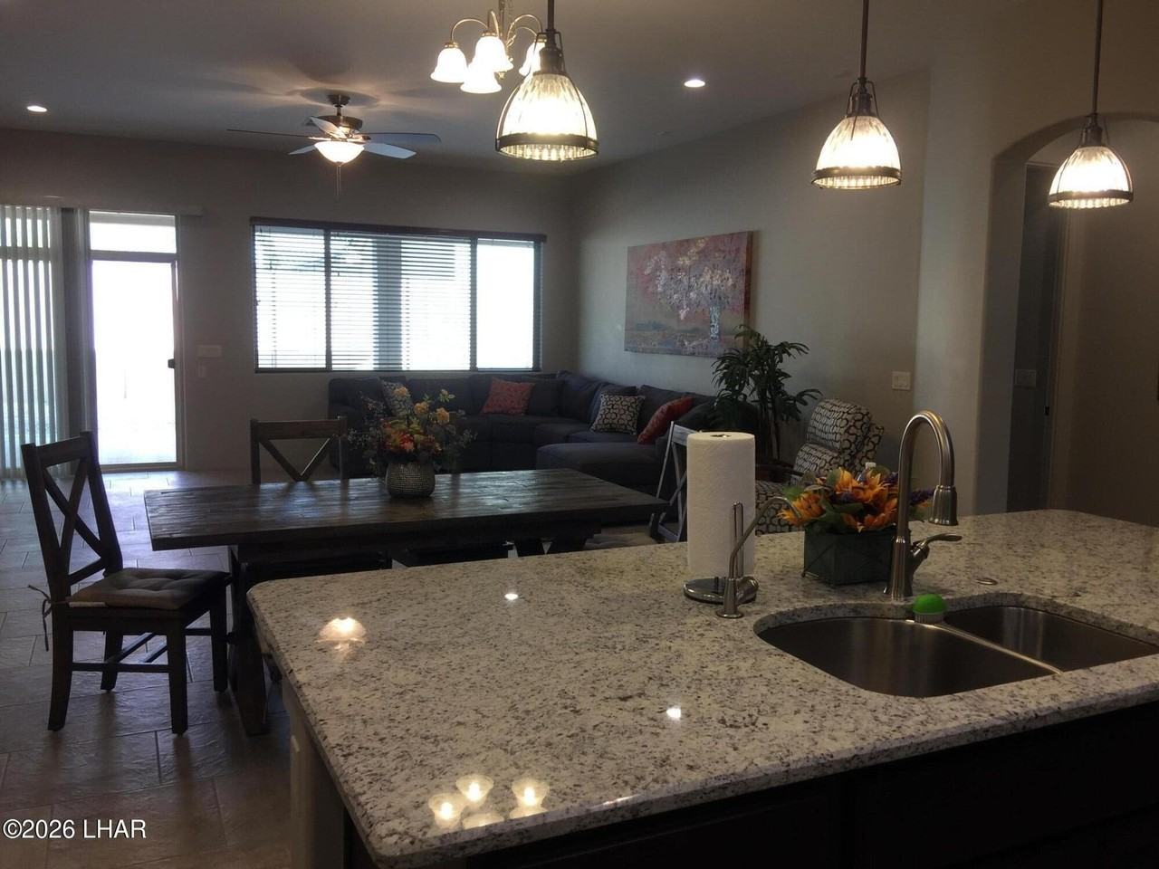 1784 E Savannah Bnd - Photo 4 of 15