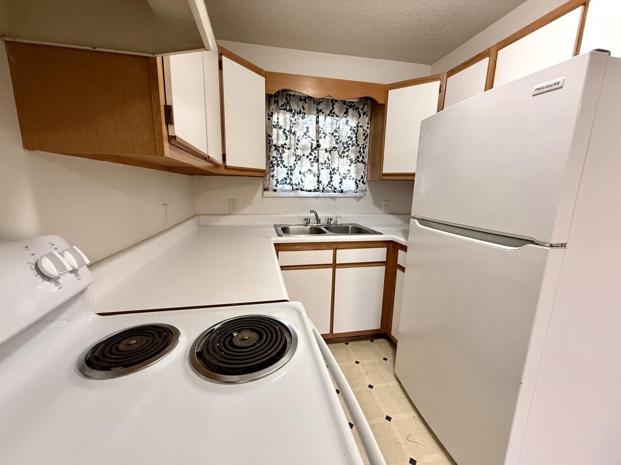 46 Sandalwood Way Apt 2 #2 - Photo 6 of 20