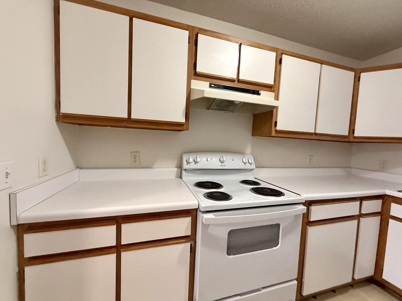 46 Sandalwood Way Apt 2 #2 - Photo 7 of 20