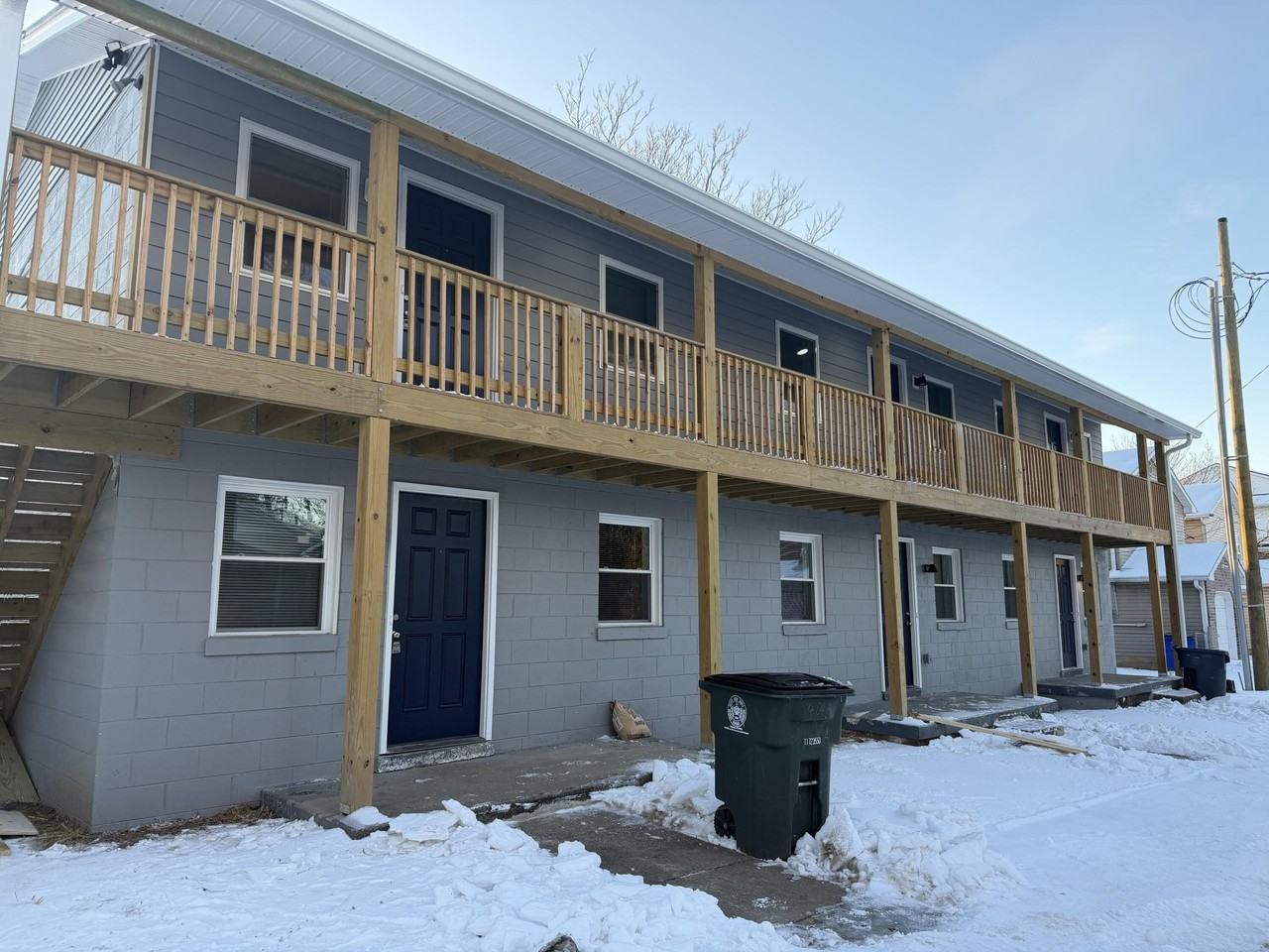 402 Gunn St #203 - Photo 2 of 14