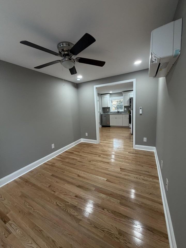 402 Gunn St #203 - Photo 5 of 14