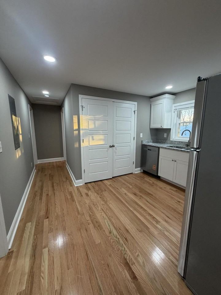 402 Gunn St #203 - Photo 6 of 14