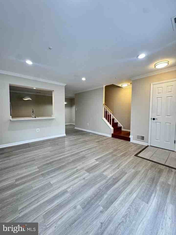 13927 Highstream Pl - Photo 2 of 10