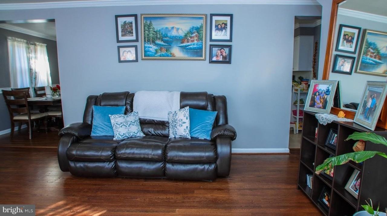 5804 Runford Dr - Photo 6 of 19