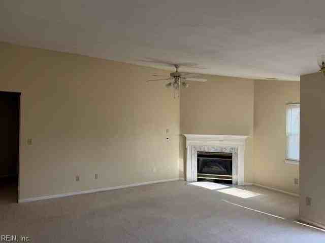 5936 Senators Ct - Photo 4 of 13