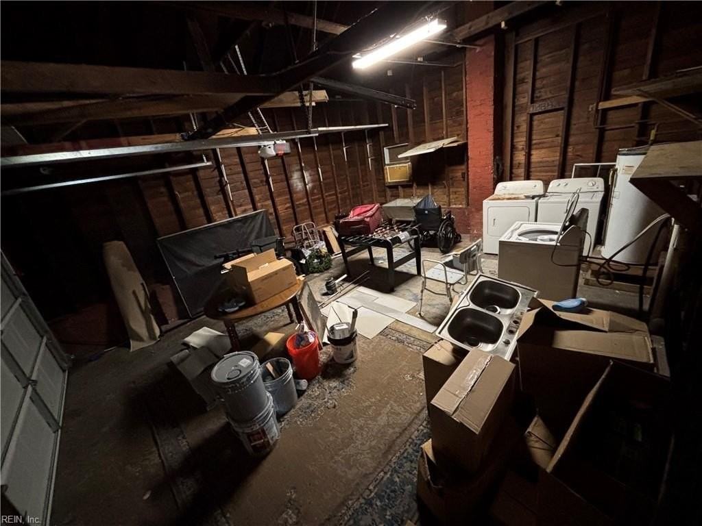 956 Norview Ave - Photo 5 of 19