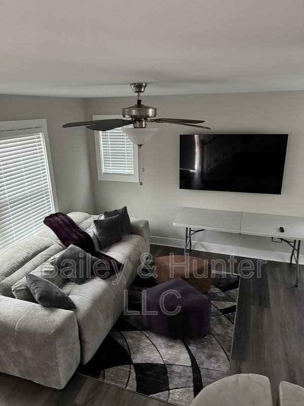 1328 Boulevard Lorraine Sw - Photo 5 of 12