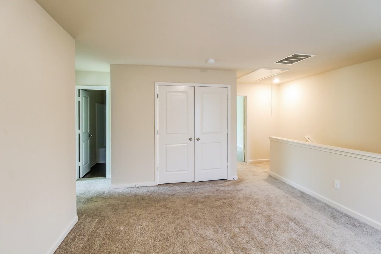 728 Fitzroy Drive - Photo 6 of 20