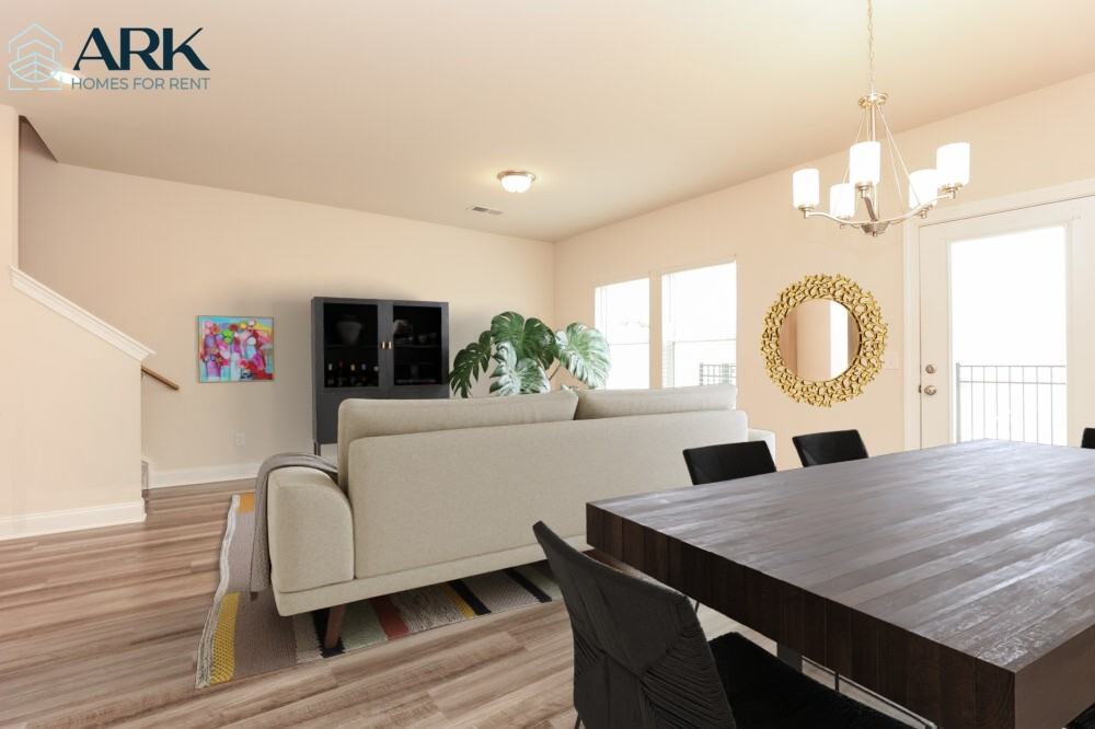 906 Oak Ridge Ln - Photo 3 of 22