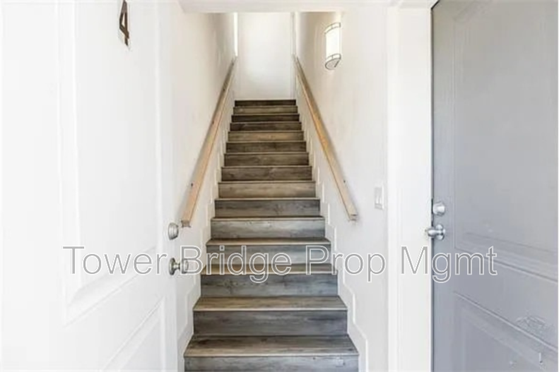 2409 Cava Ct #4 - Photo 3 of 29