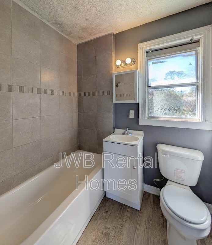 8920 2nd Ave - Photo 7 of 18