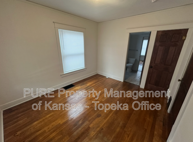 939 Sw Jewell Ave - Photo 4 of 16