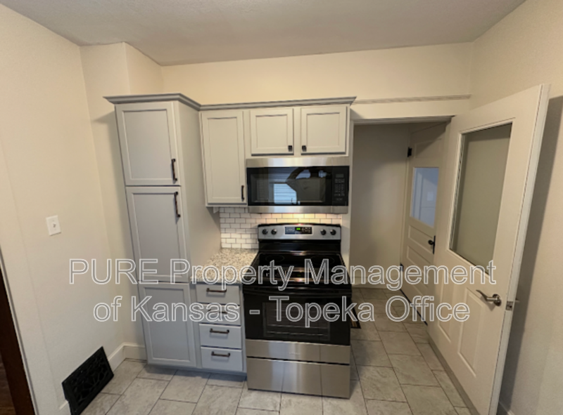 939 Sw Jewell Ave - Photo 7 of 16