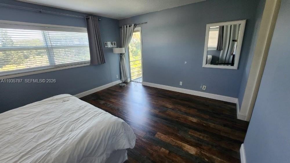 700 Ne 14th Ave #401 - Photo 6 of 15