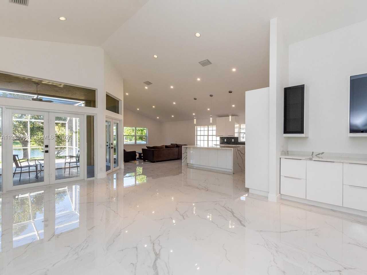 381 Cameron Dr - Photo 7 of 50