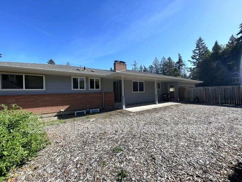 5751 Ne Lisbon Way - Photo 2 of 44