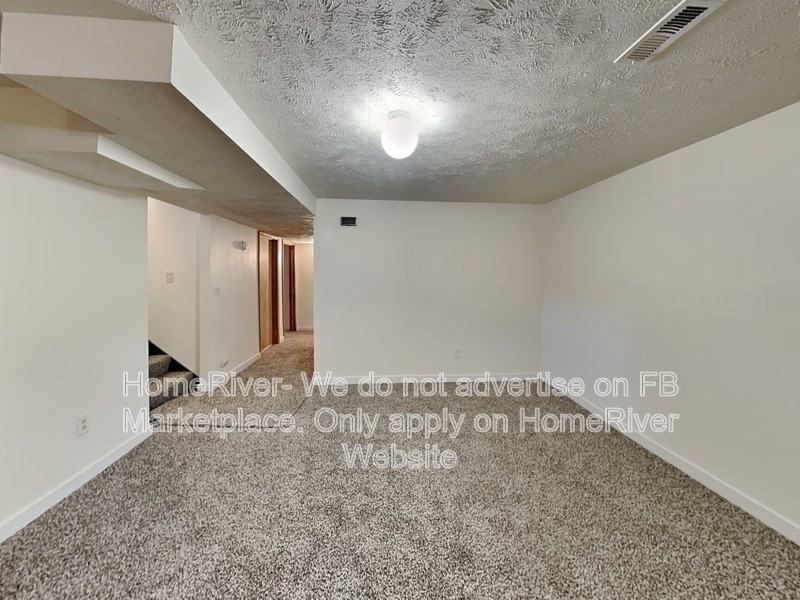 4708 S Glenrose Rd - Photo 5 of 26