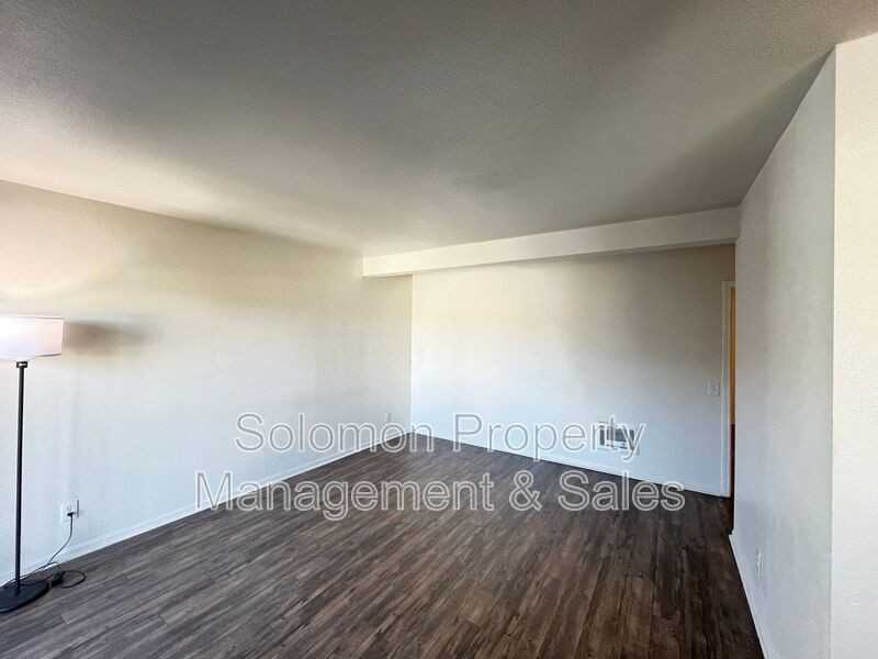 971 Postal Way #M - Photo 2 of 11