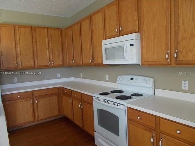 154 Canna Dr - Photo 3 of 18