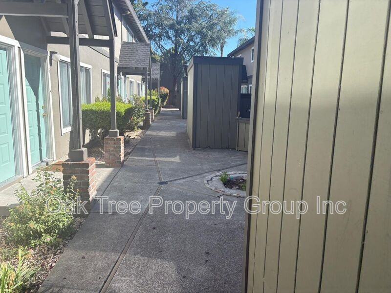 623 F St #8 - Photo 6 of 14