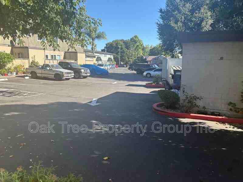 623 F St #8 - Photo 7 of 14