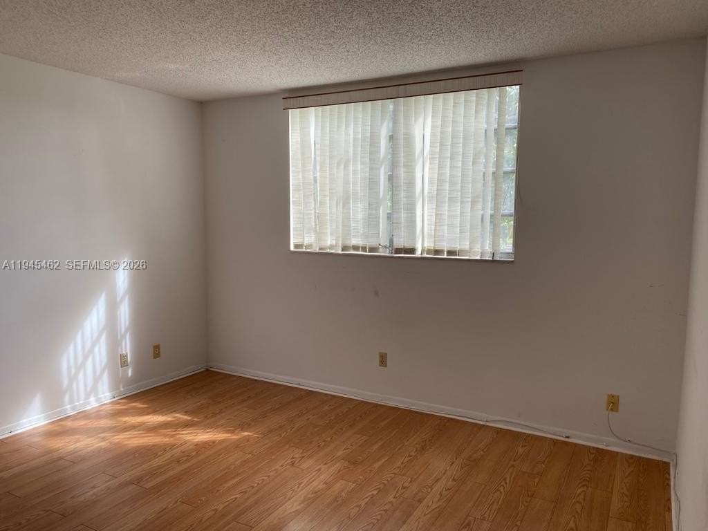 5841 Nw 61st Ave #304 - Photo 6 of 9