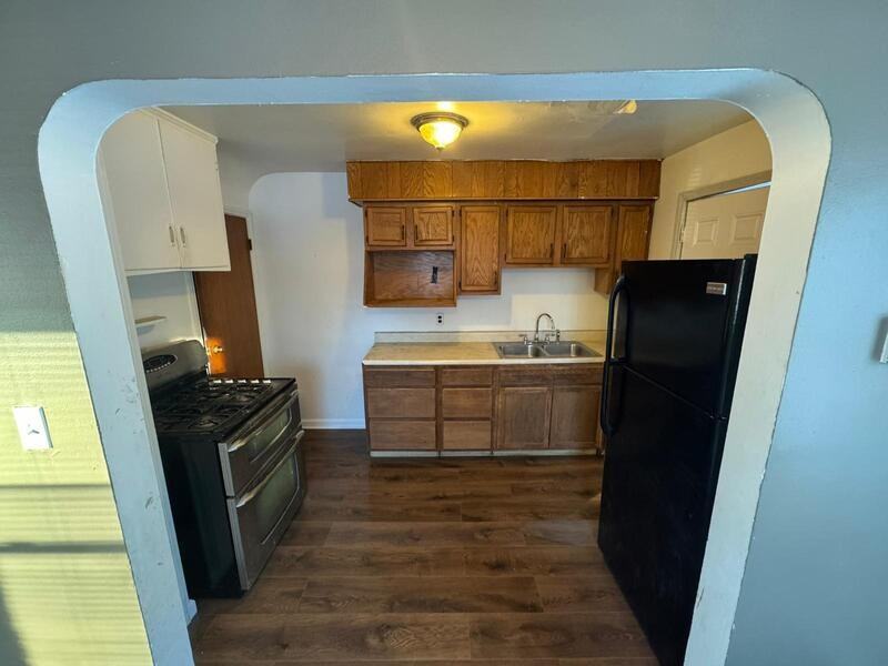 9200 Evergreen Ave - Photo 7 of 18