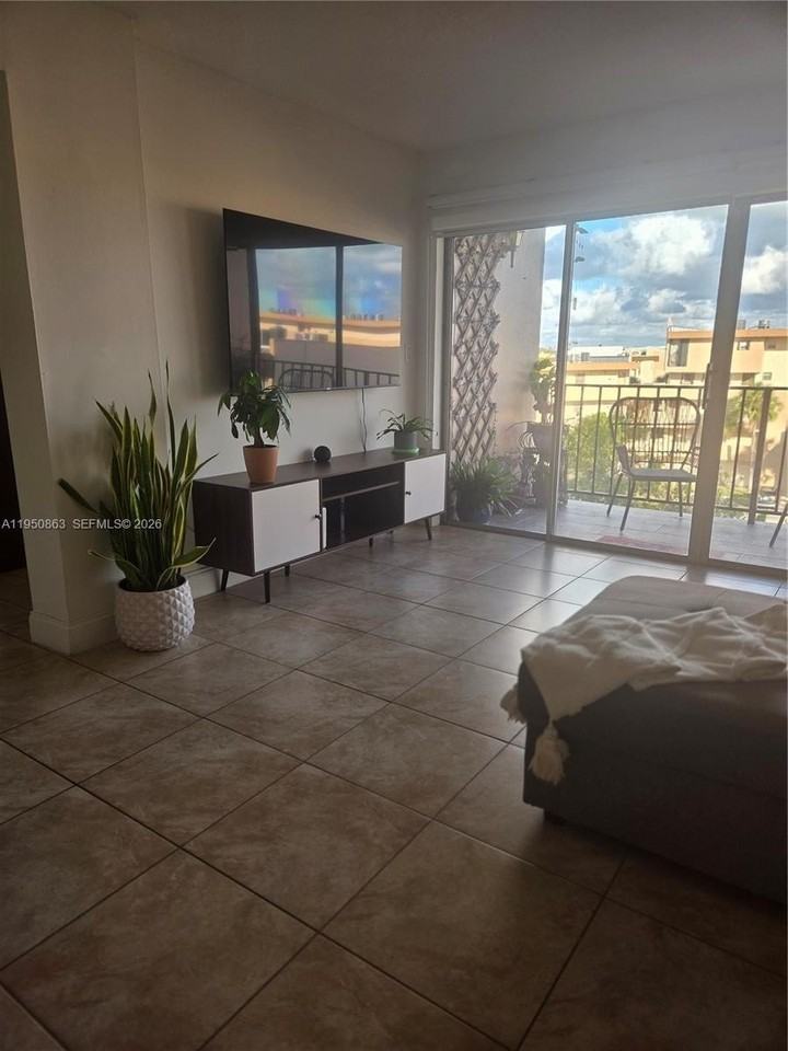 8889 Fontainebleau Blvd #501 - Photo 5 of 9