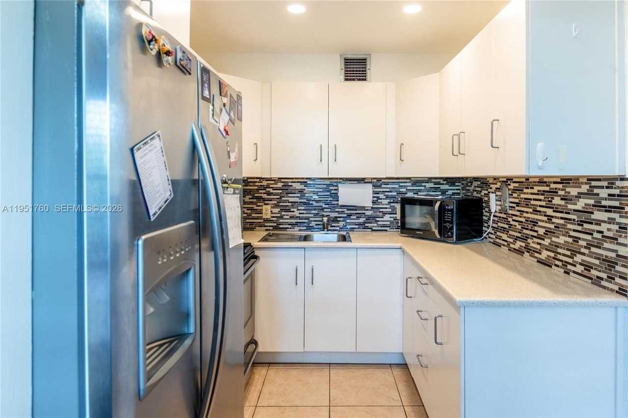 13475 Sw 9th St #410A - Photo 6 of 26