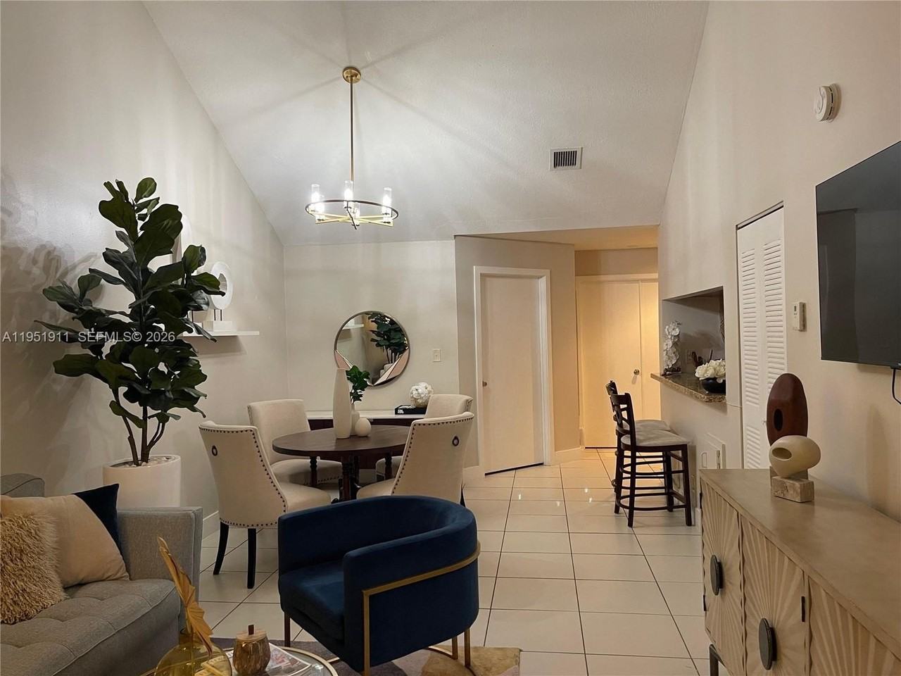 13946 Sw 90th Ter #13946 - Photo 3 of 21