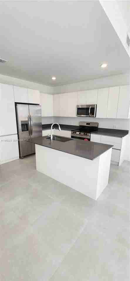 18948 Sw 344th Ter #18948 - Photo 2 of 7