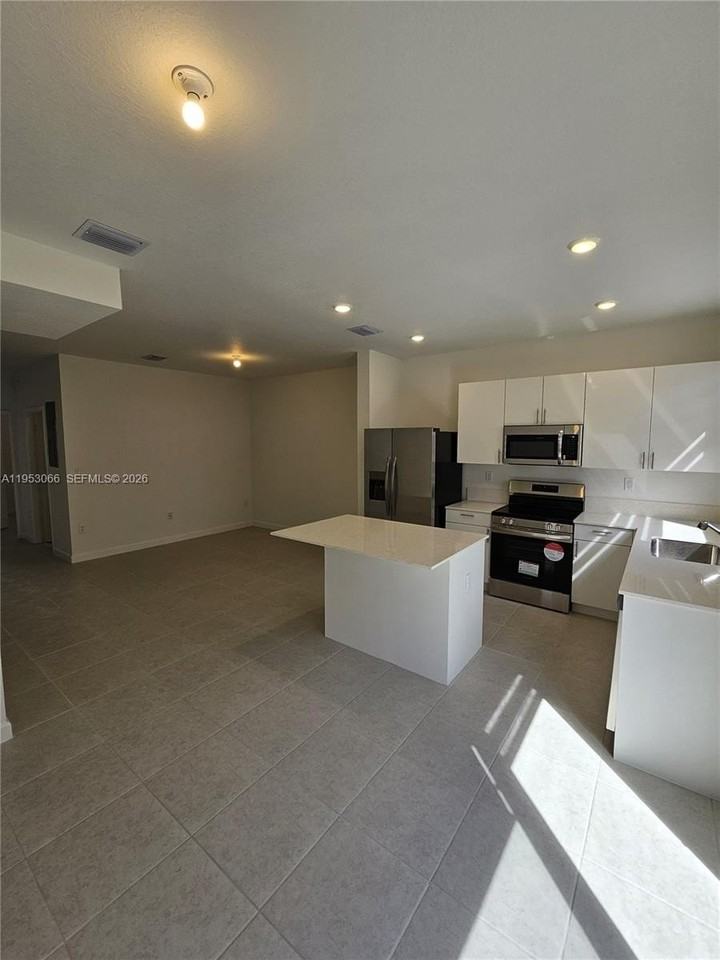 23259 Sw 128th Ave #23259 - Photo 5 of 21