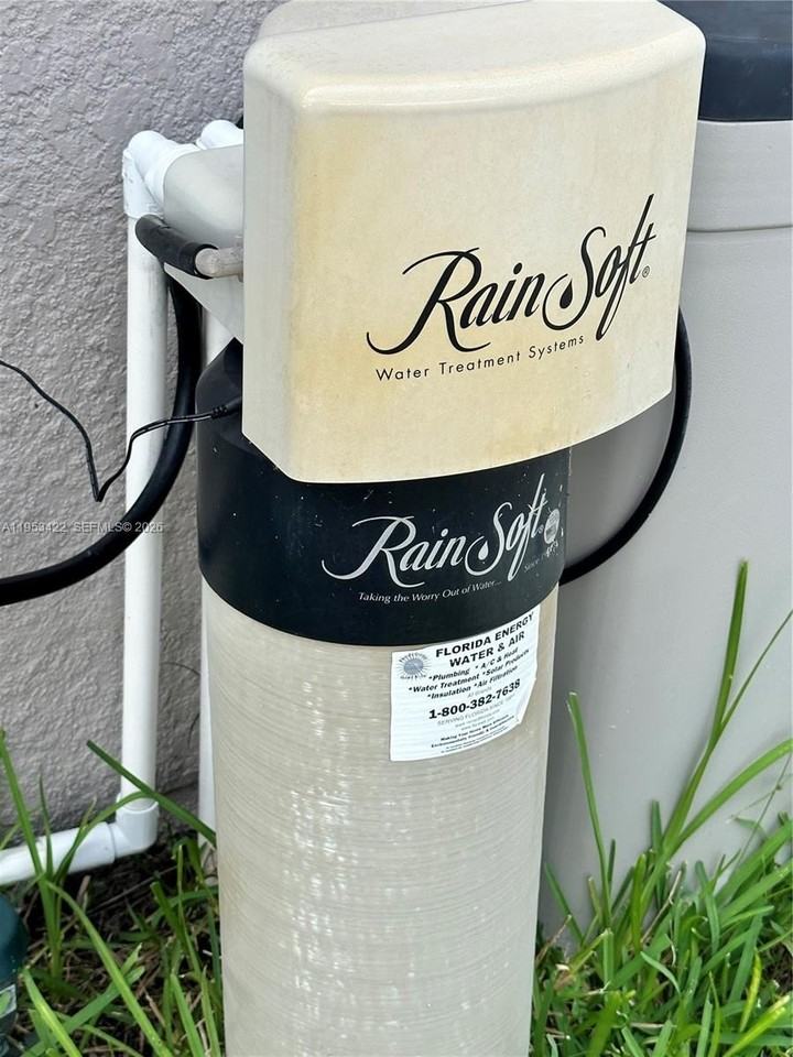 1222 Sw Herald Rd - Photo 4 of 25