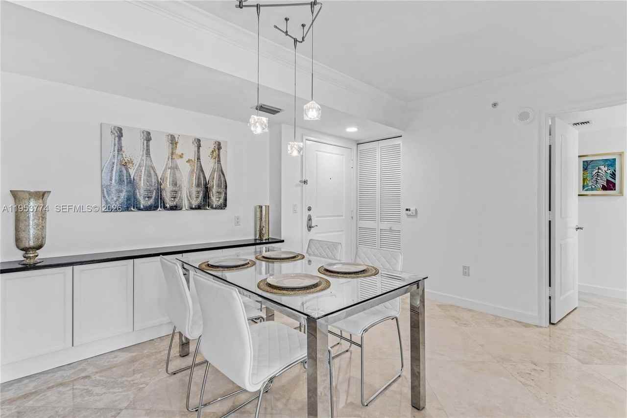 99 Se Mizner Blvd #409 - Photo 4 of 26