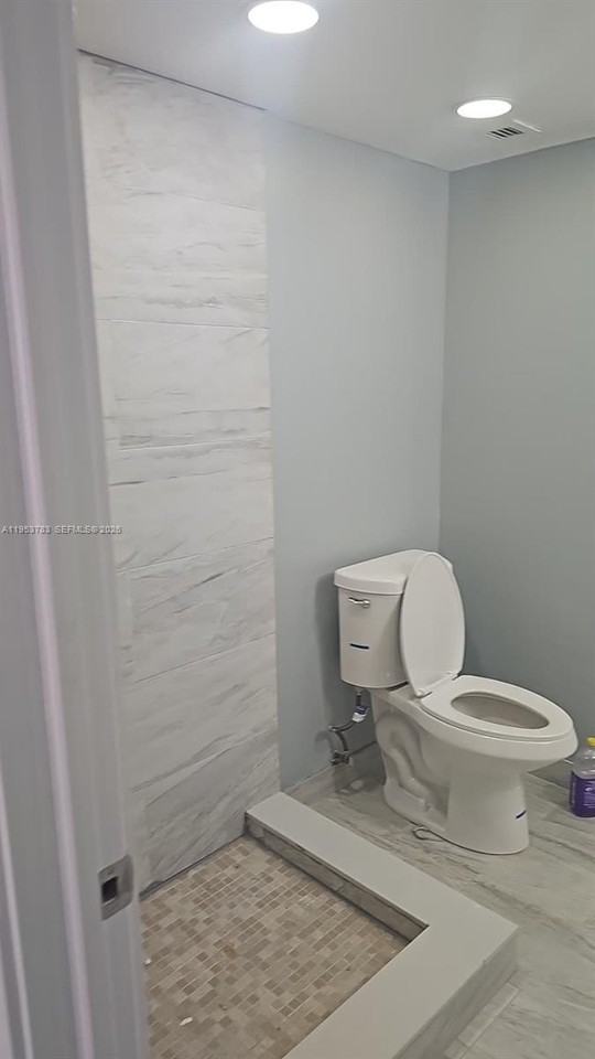 7692 Nw 178th Ter #7692 - Photo 3 of 10