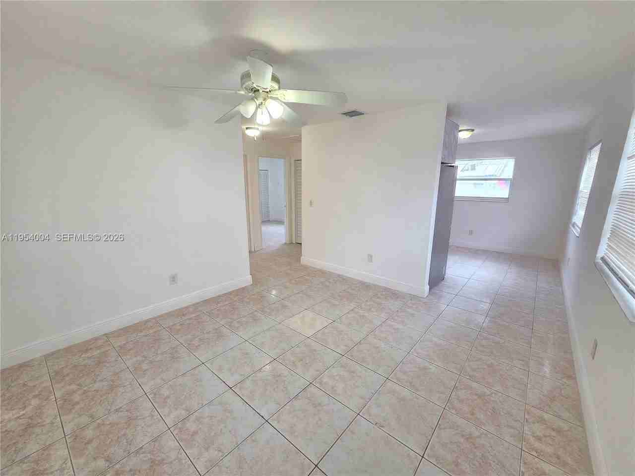 2311 Nw 33rd St #2311 - Photo 4 of 8