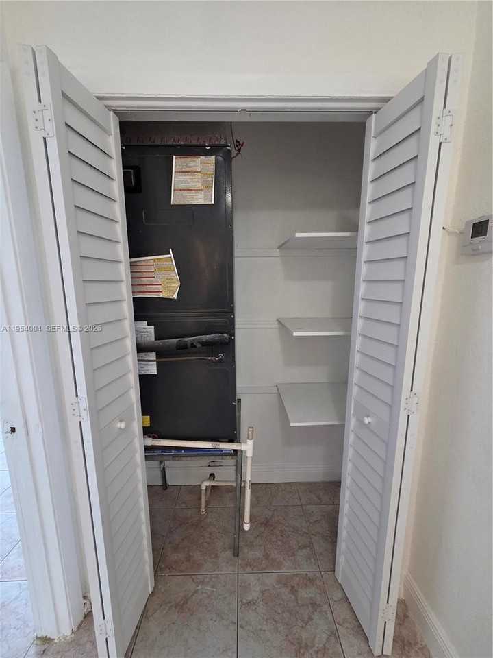 2311 Nw 33rd St #2311 - Photo 7 of 8