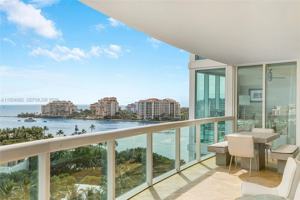 featured image of 1000 S Pointe Dr #1007